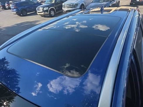 Used 2023 Nissan Rogue SV w/ SV Premium B Package FWD image 10