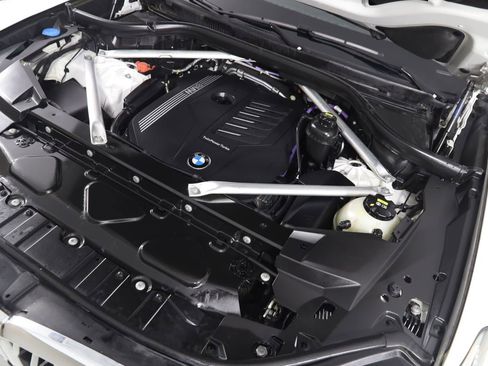 Used 2023 BMW X5 xDrive40i w/ Premium Package AWD/4WD image 19