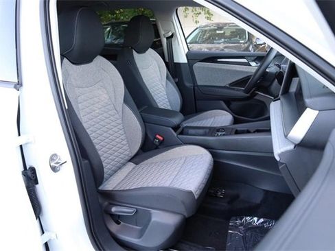 New 2025 Volkswagen Tiguan S image 23