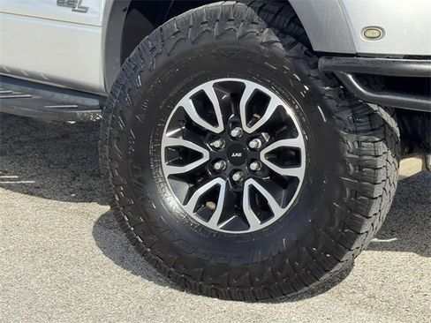Used 2014 Ford F150 Raptor w/ Equipment Group 801A Luxury image 33
