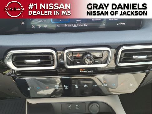 New 2026 Nissan Sentra SL w/ Floor Mat Package image 17