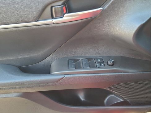 Used 2024 Toyota Camry LE image 25