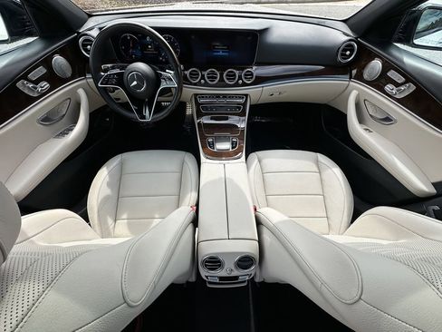 Certified 2022 Mercedes-Benz E 450 4MATIC All-Terrain Wagon image 27