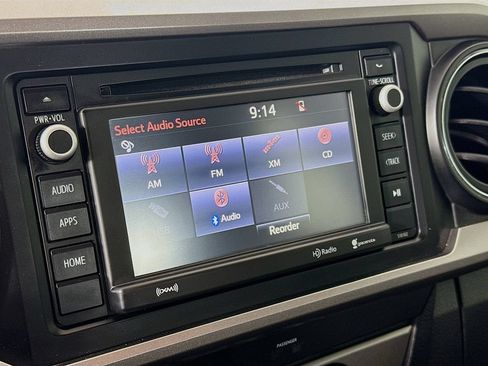 Used 2017 Toyota Tacoma SR5 w/ Tow Package RWD image 13