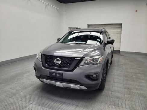 Used 2020 Nissan Pathfinder SL FWD image 15