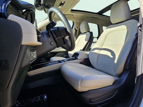 New 2026 Lincoln Corsair Reserve image 12