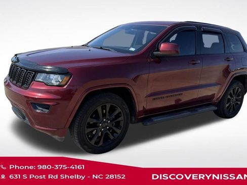 Used 2019 Jeep Grand Cherokee Altitude image 1