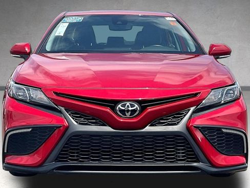 Used 2024 Toyota Camry SE FWD image 3