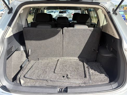 Used 2018 Volkswagen Tiguan S FWD image 24