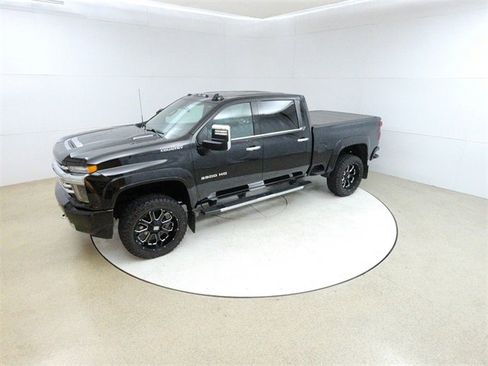 Used 2020 Chevrolet Silverado 3500 High Country w/ Z71 Off-Road Package image 15