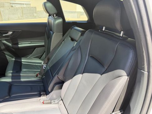 Used 2019 Audi Q7 3.0T Premium w/ Convenience Package AWD/4WD image 19