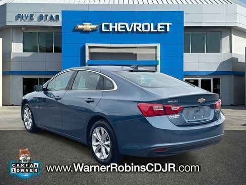 Used 2025 Chevrolet Malibu LT image 3