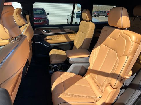 Used 2025 Jeep Grand Cherokee L Summit w/ Advanced Protech Group IV image 14