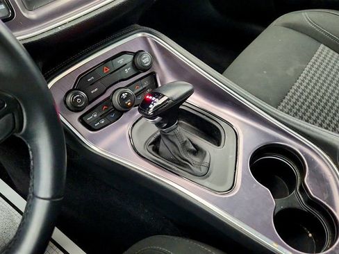 Used 2018 Dodge Challenger SXT image 16