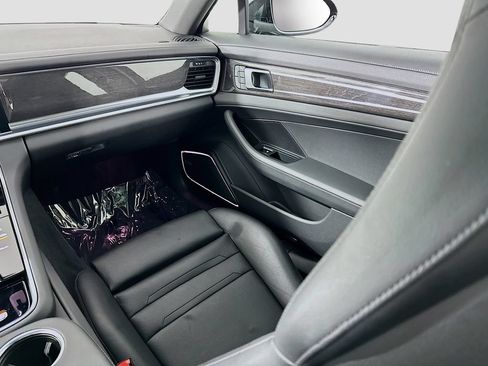 Certified 2023 Porsche Panamera 4 AWD/4WD image 26