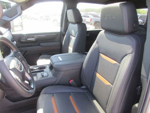 New 2026 GMC Sierra 3500 AT4 w/ AT4 Premium Plus Package AWD/4WD image 13