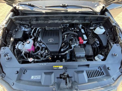 Used 2024 Toyota Highlander XSE FWD image 36