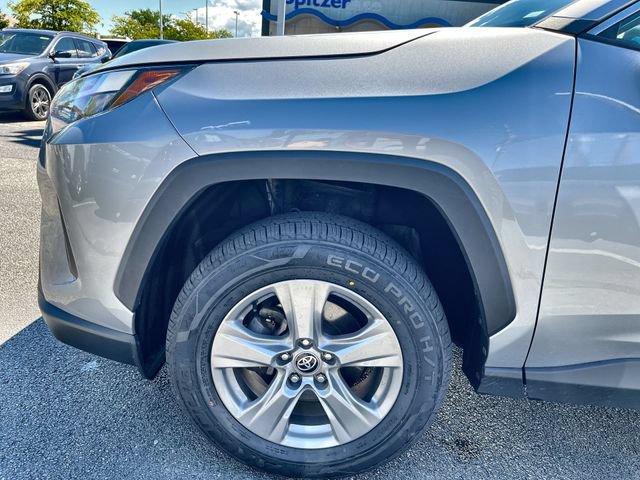 Used 2024 Toyota RAV4 XLE FWD image 20