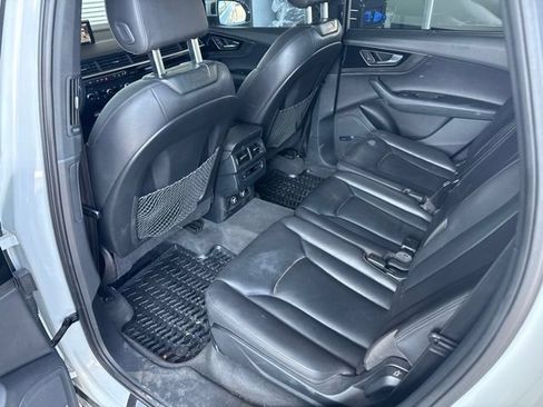 Used 2018 Audi Q7 3.0T Premium Plus w/ Premium Plus Package AWD/4WD image 14