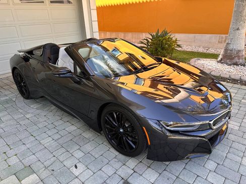 Used 2019 BMW i8 Roadster AWD/4WD image 37