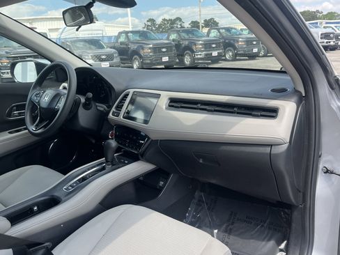 Used 2019 Honda HR-V EX image 15