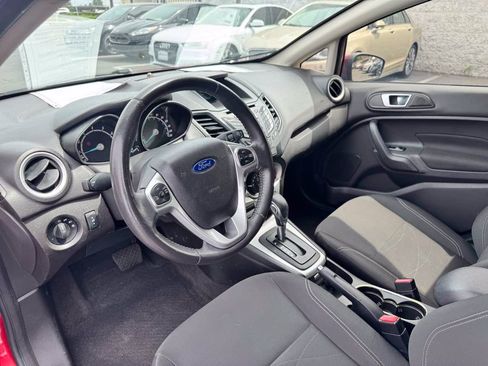 Used 2016 Ford Fiesta SE FWD image 32
