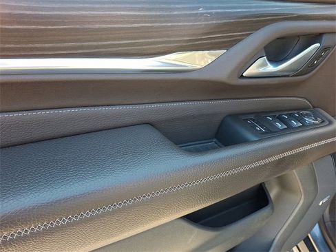 Used 2022 GMC Yukon Denali image 13