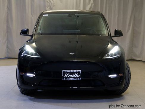 Used 2021 Tesla Model Y Performance image 5