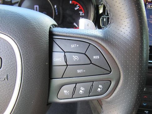 Used 2023 Dodge Durango R/T RWD image 24