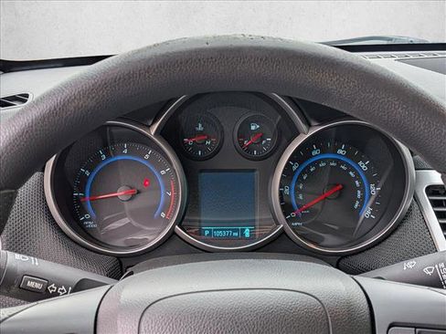 Used 2016 Chevrolet Cruze LT image 13