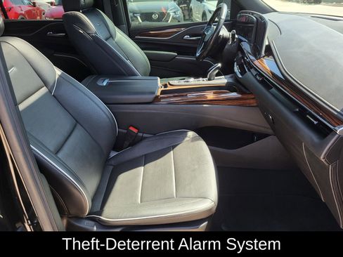 Used 2021 Cadillac Escalade ESV Premium Luxury AWD/4WD image 10