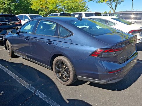 Used 2025 Honda Accord SE image 3