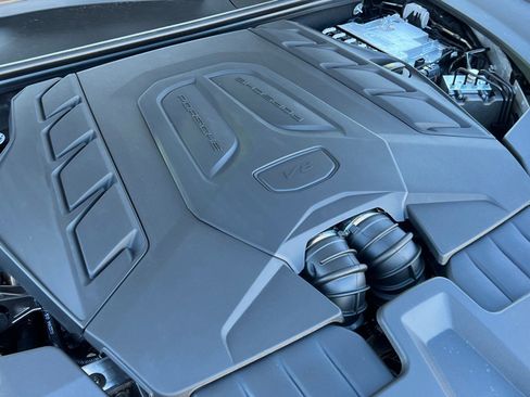 New 2026 Porsche Cayenne GTS image 35