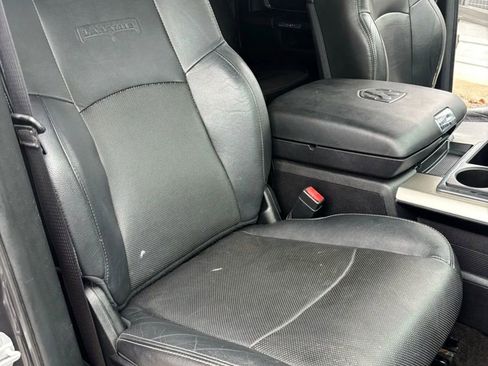 Used 2015 RAM 1500 Laramie w/ Convenience Group AWD/4WD image 16