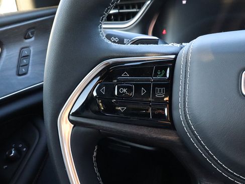 New 2025 Jeep Grand Cherokee Overland w/ Luxury Tech Group IV image 32