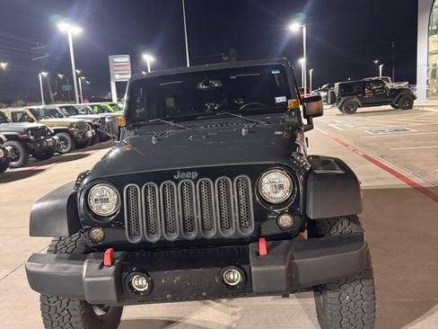 Used 2017 Jeep Wrangler Unlimited Sport image 3