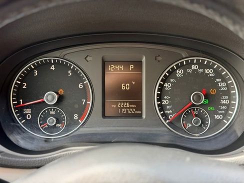 Used 2014 Volkswagen Passat 1.8T Wolfsburg Edition FWD image 8