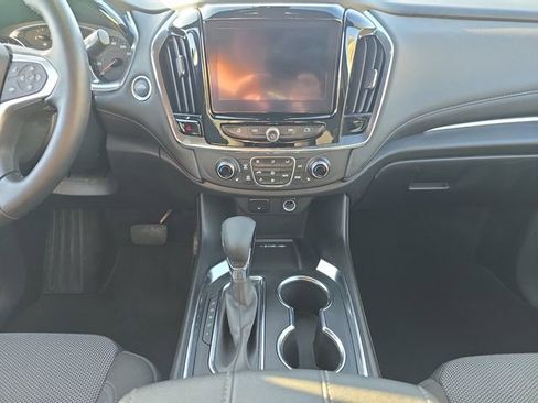 Used 2023 Chevrolet Traverse LT AWD/4WD image 11