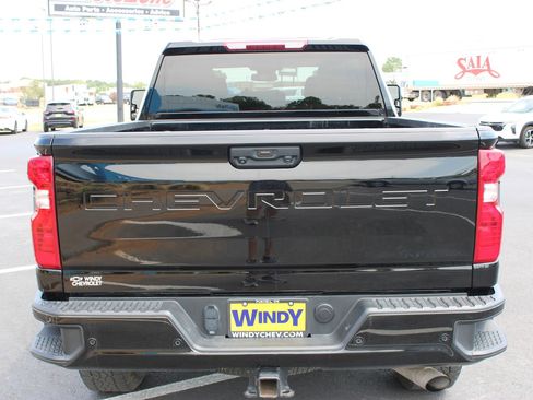 Used 2025 Chevrolet Silverado 2500 Custom w/ Custom Value Package AWD/4WD image 7