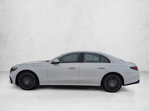New 2026 Mercedes-Benz E 350 4MATIC Sedan image 5