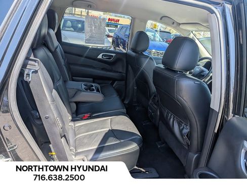 Used 2019 Nissan Pathfinder SL AWD/4WD image 38