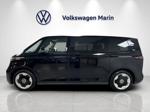 New 2025 Volkswagen ID. Buzz Pro S RWD image 2