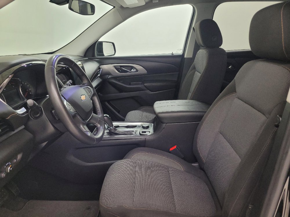 Used 2018 Chevrolet Traverse LT FWD image 17