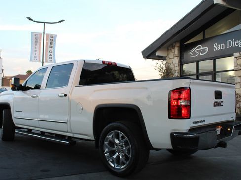 Used 2015 GMC Sierra 1500 SLT w/ SLT Crew Cab Value Package RWD image 3