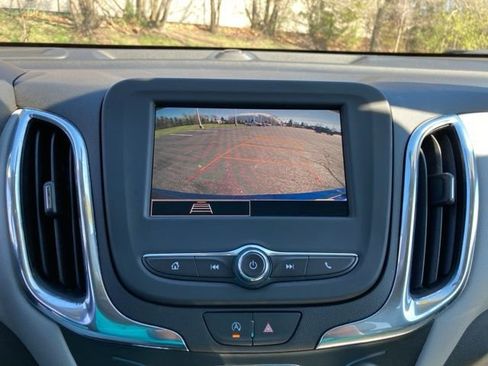 Used 2023 Chevrolet Equinox LS w/ LS Convenience Package image 30