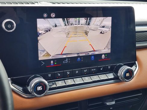 Used 2024 GMC Canyon AT4 w/ AT4 Premium Package image 26