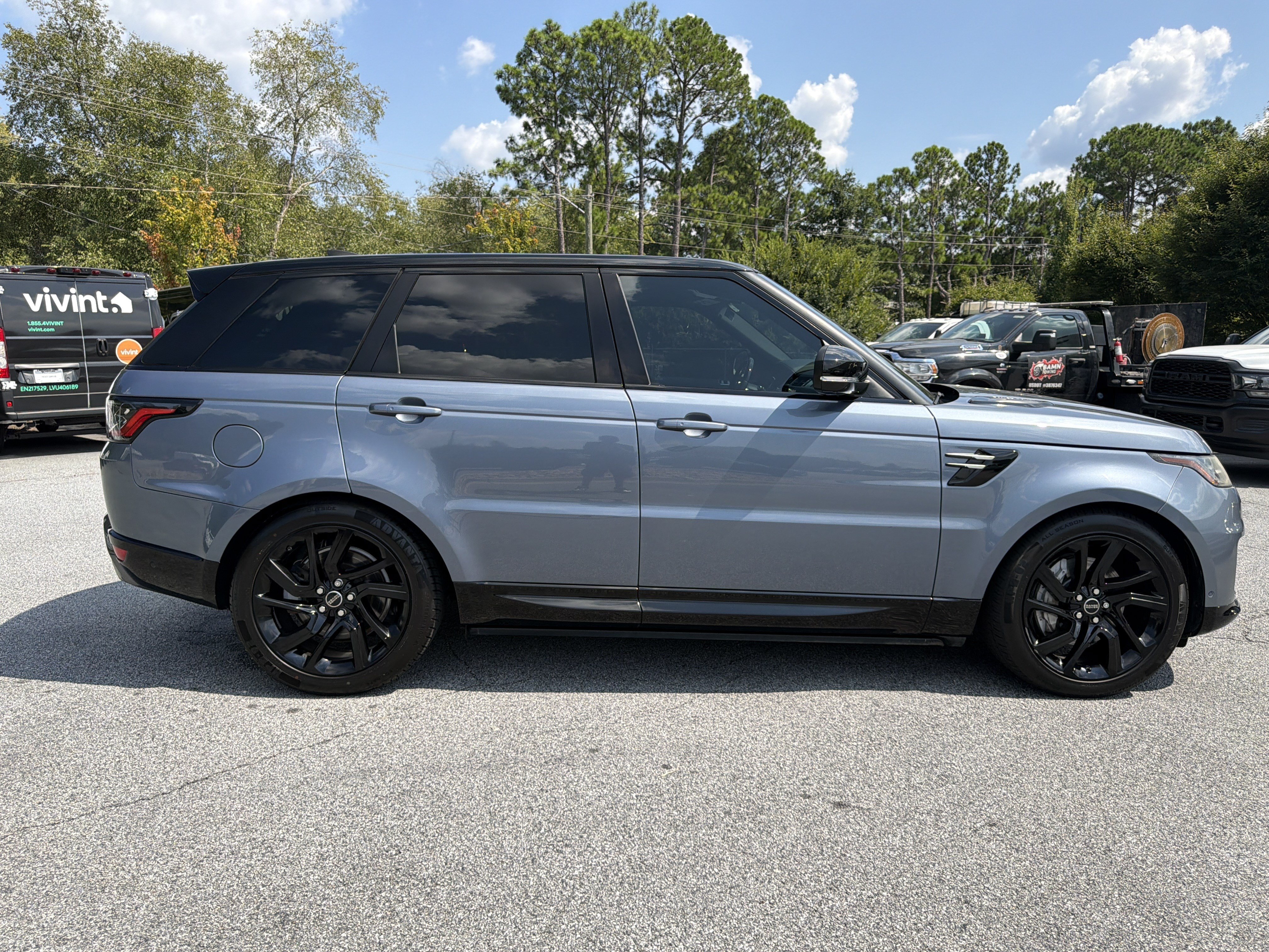Used 2018 Land Rover Range Rover Sport HSE AWD/4WD image 9