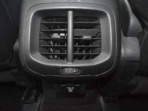 Used 2017 Jeep Cherokee Trailhawk w/ Comfort & Convenience Group AWD/4WD image 39