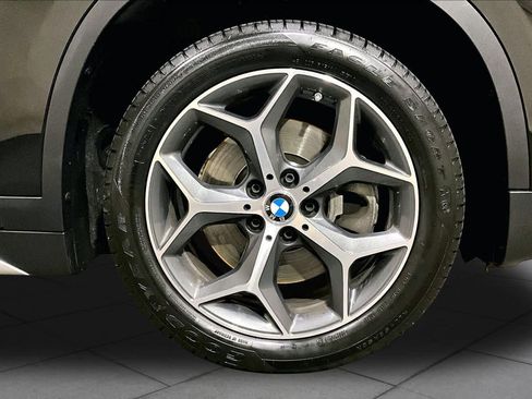 Used 2019 BMW X1 xDrive28i w/ Convenience Package AWD/4WD image 10
