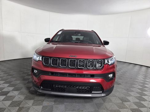 New 2026 Jeep Compass Latitude image 9